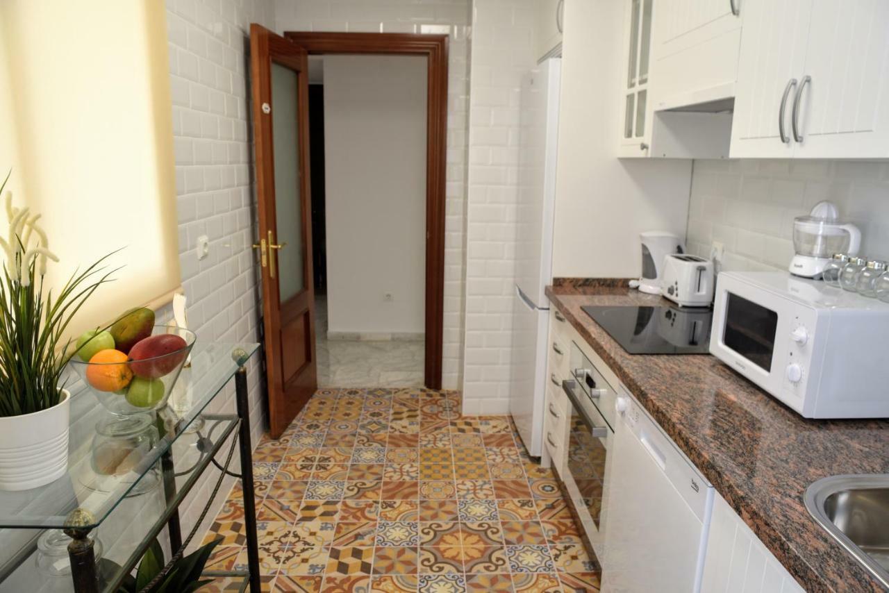 Homely Malaga Don Cristian Con Parking Privado Buitenkant foto