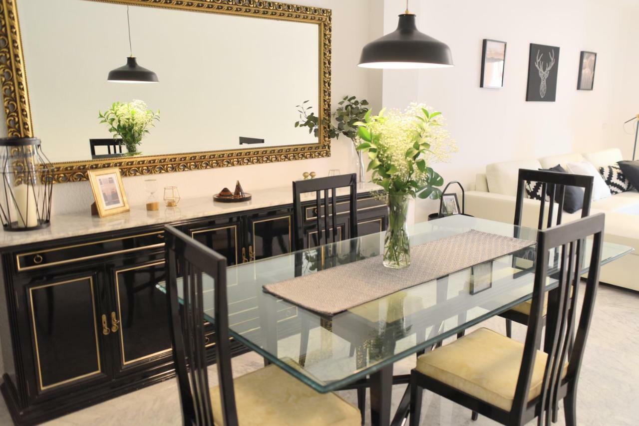 Homely Malaga Don Cristian Con Parking Privado Buitenkant foto