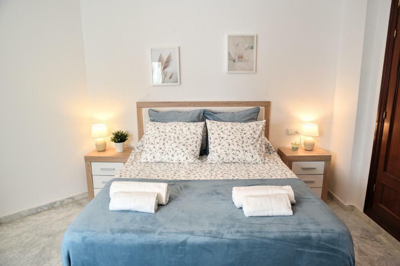 Homely Malaga Don Cristian Con Parking Privado Buitenkant foto