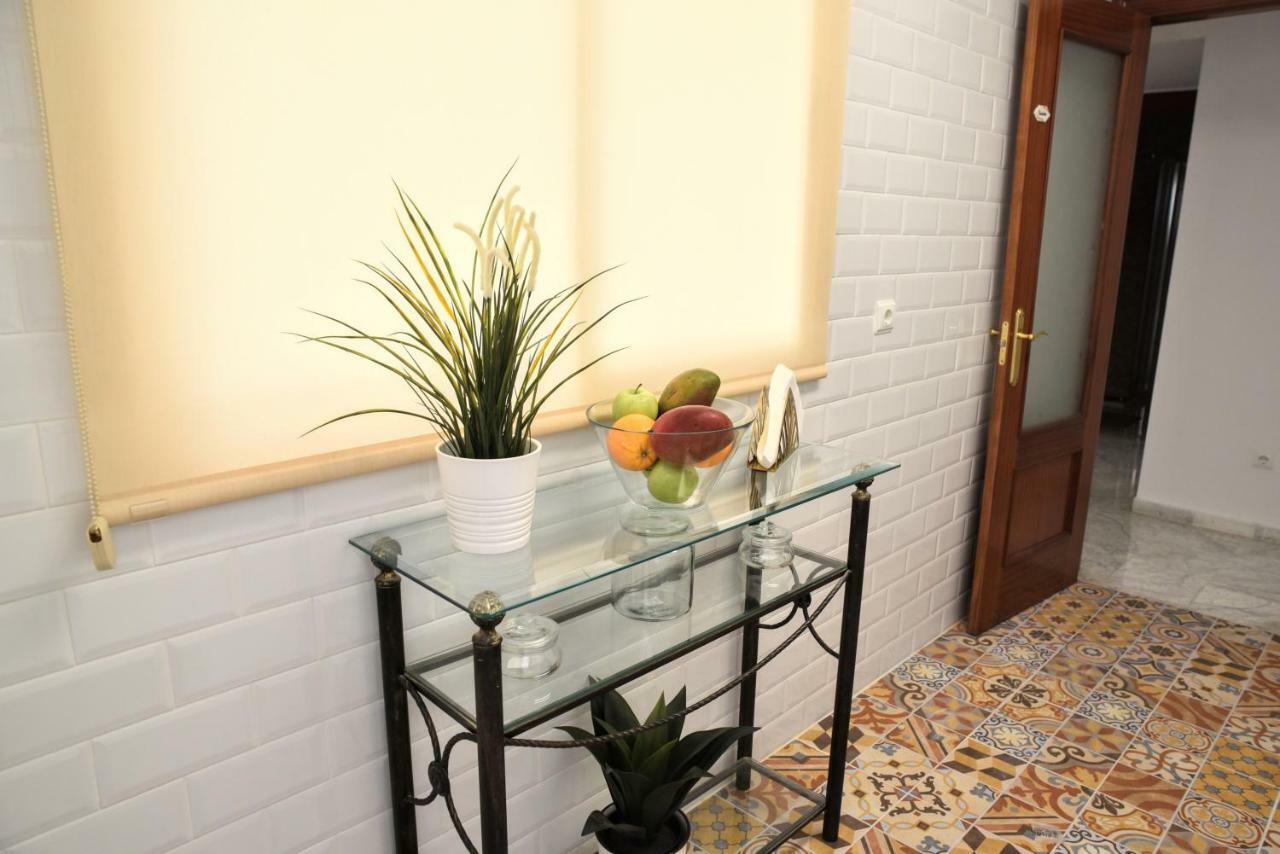 Homely Malaga Don Cristian Con Parking Privado Buitenkant foto
