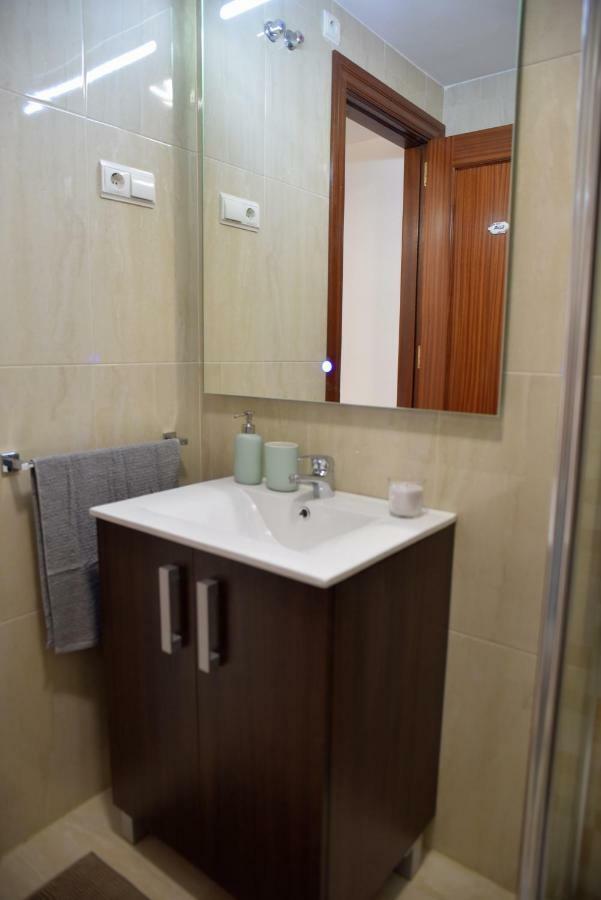 Homely Malaga Don Cristian Con Parking Privado Buitenkant foto