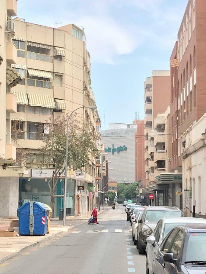 Homely Malaga Don Cristian Con Parking Privado Buitenkant foto