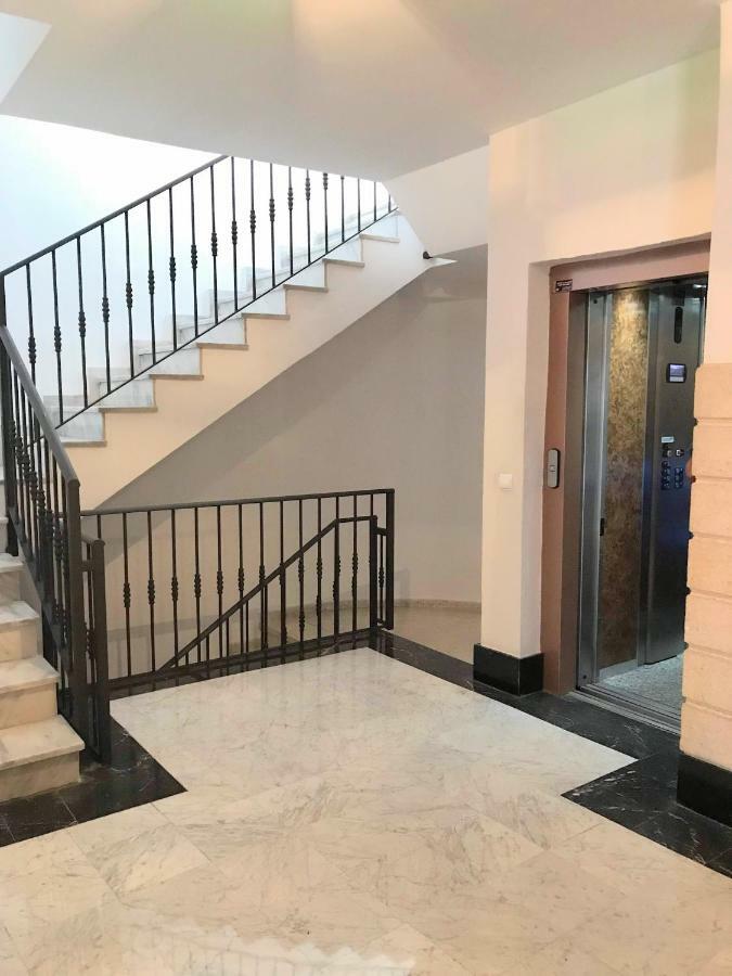 Homely Malaga Don Cristian Con Parking Privado Buitenkant foto